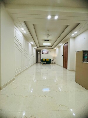 Room in 3 BHK Builder Floor at Chattarpur – for Rent