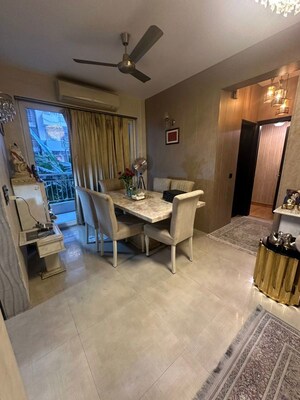 5 BHK Villa For Sale in Vipul Tatvam Villas, Sector 48