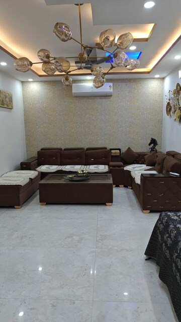 Living Room in 4 BHK Builder Floor at BP Homes, Sector 85 – for Sale