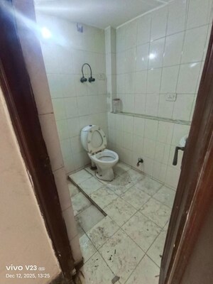 Bathroom in 4 BHK Builder Floor at Dlf Phase ii – for Sale