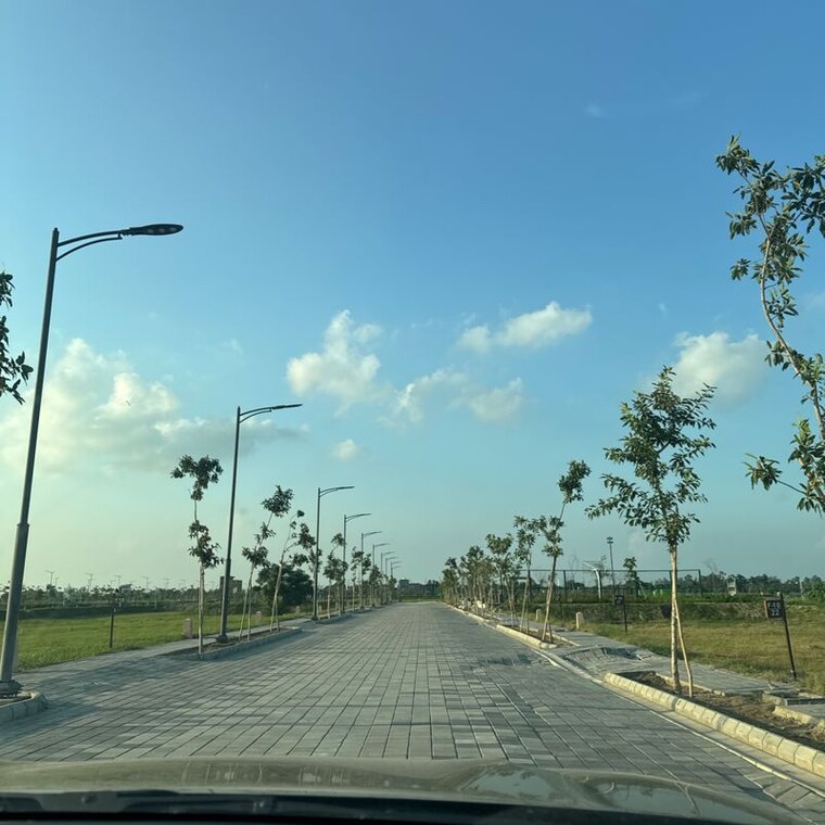 Garden, jewar  205 Sq.Yd. Plot In Jewar Greater Noida 9776053