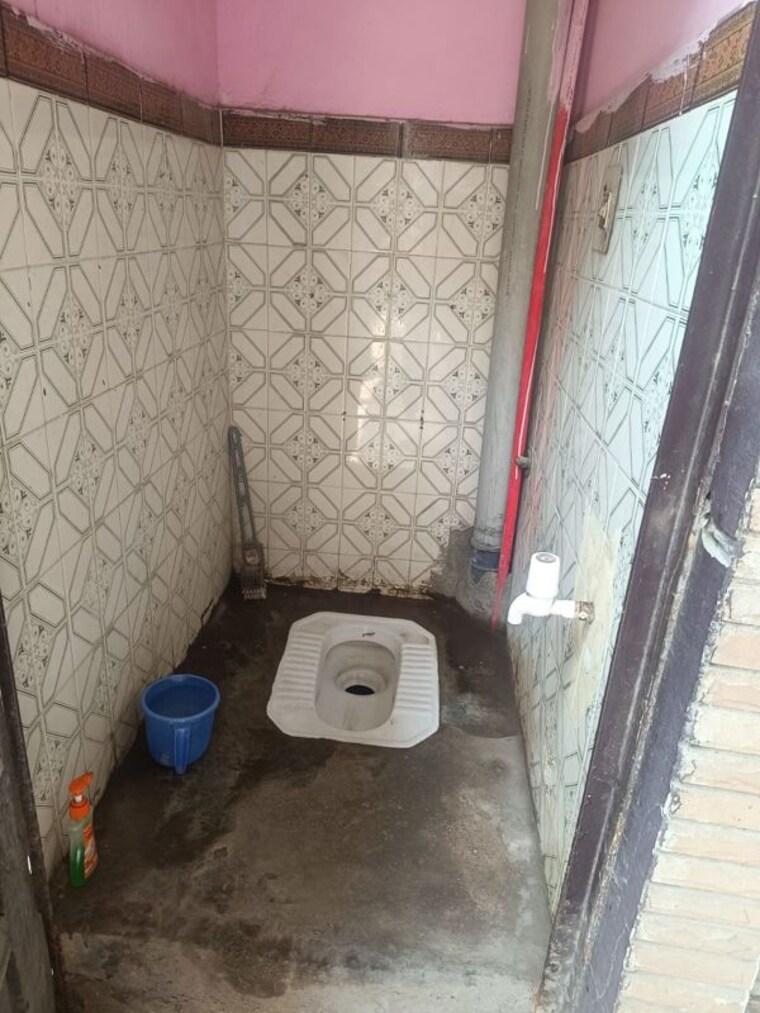 Bathroom, rama park 1 RK 350 Sq.Ft. Builder Floor In Rama Park Delhi 9636655