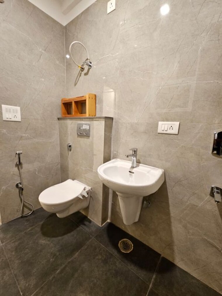 Bathroom, aura-homes 3 Bedroom 1625 Sq.Ft. Apartment In Patiala Road Zirakpur 9775551