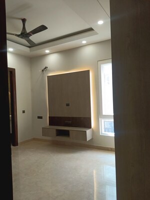 Room in 3 BHK Builder Floor at Rajouri Garden – for Sale
