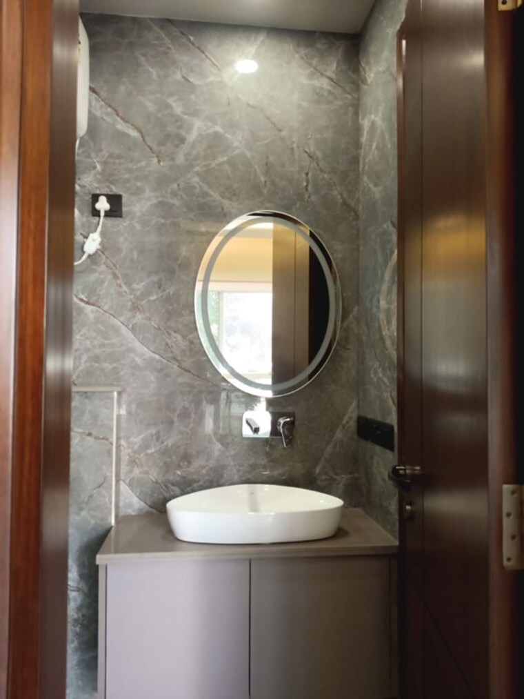 Bathroom, rajouri garden 3 Bedroom 1500 Sq.Ft. Builder Floor In Rajouri Garden Delhi 9776121