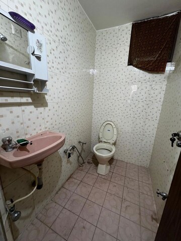 Bathroom in 3 BHK Apartment at Vastrapur – for Rent