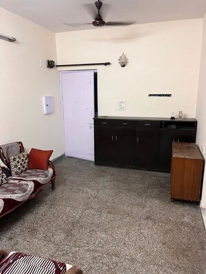 Kitchen in 1.5 BHK Apartment at Mayur Vihar – for Rent