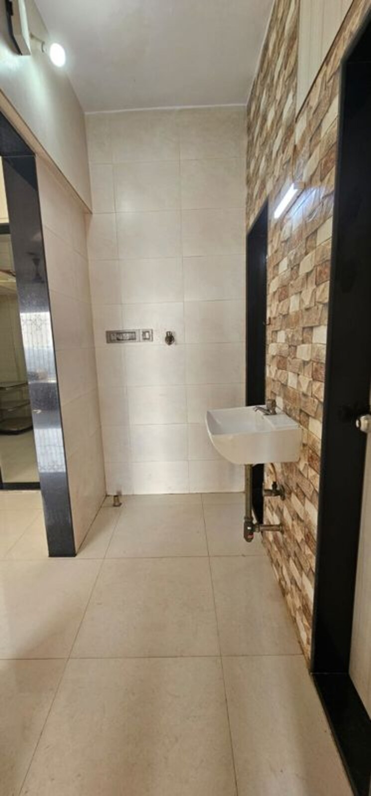 Bathroom, asmita-jyoti-chs 1 Bedroom 430 Sq.Ft. Apartment In Malad West Mumbai 9776266