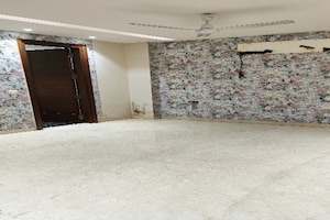 6 BHK Independent House For Sale in Vikas Puri