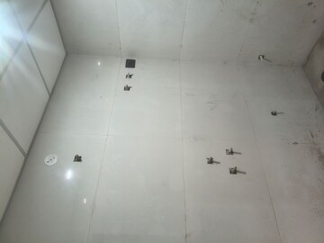 Bathroom in 2 BHK Builder Floor at MM House, Sector 73 – for Rent