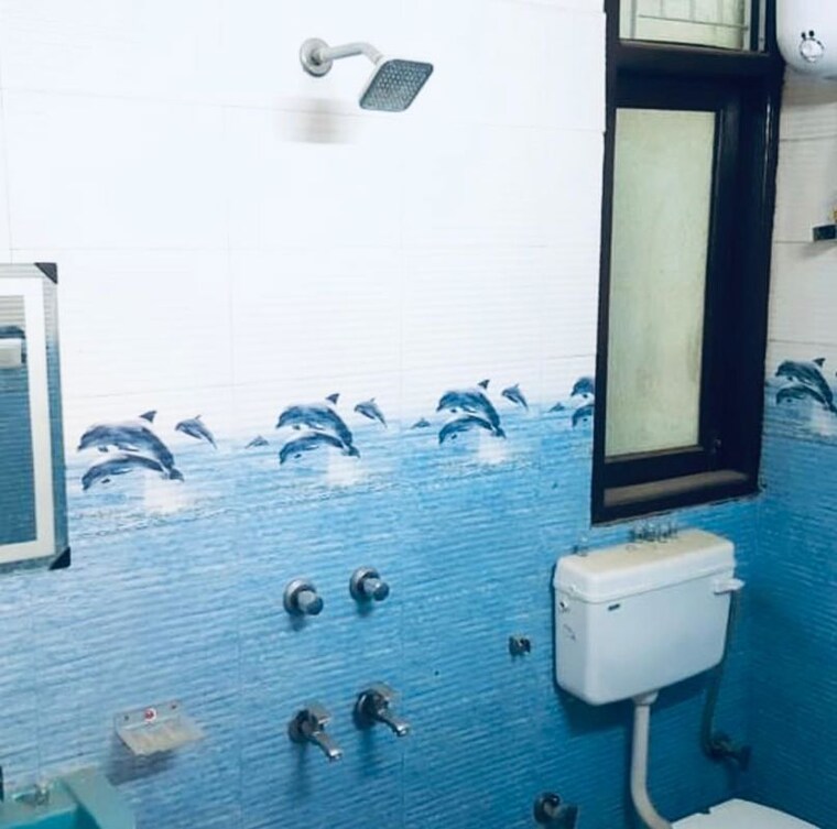 Bathroom, chattarpur 2 Bedroom 90 Sq.Yd. Builder Floor In Chattarpur Delhi 9776343