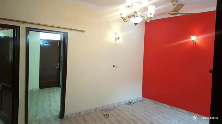 Room, chattarpur 2 Bedroom 90 Sq.Yd. Builder Floor In Chattarpur Delhi 9776343