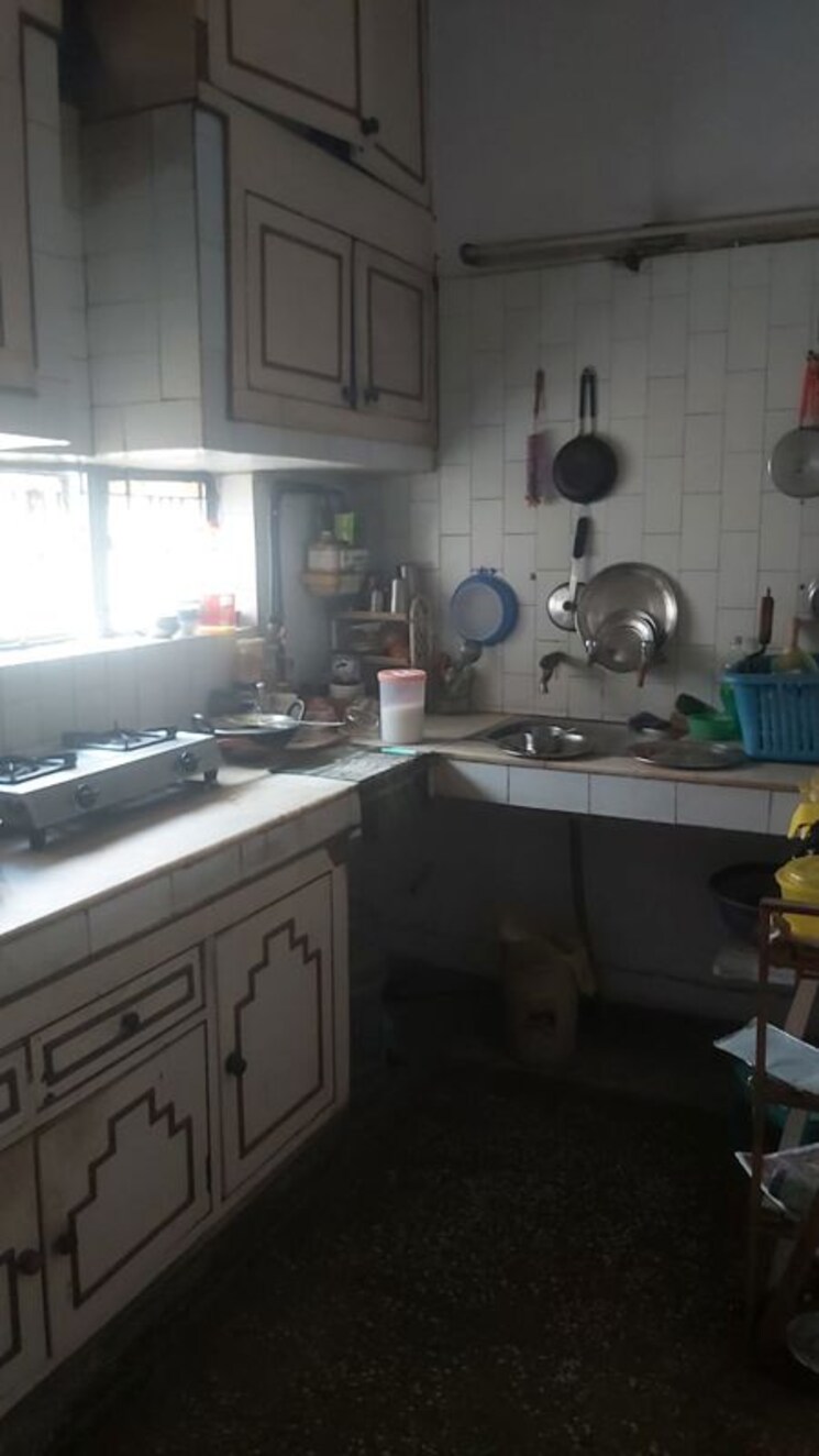 Kitchen, mayur vihar 2.5 Bedroom 850 Sq.Ft. Builder Floor In Mayur Vihar Delhi 9776347