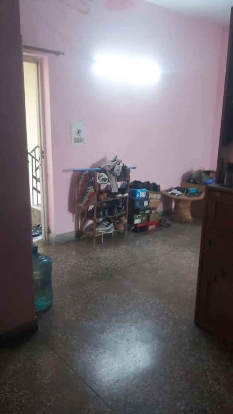 Gym, mayur vihar 2.5 Bedroom 850 Sq.Ft. Builder Floor In Mayur Vihar Delhi 9776347