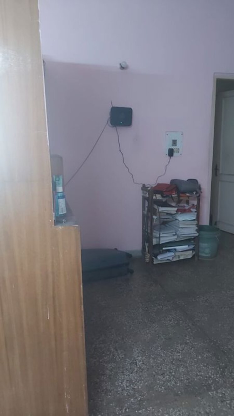 undefined, mayur vihar 2.5 Bedroom 850 Sq.Ft. Builder Floor In Mayur Vihar Delhi 9776347