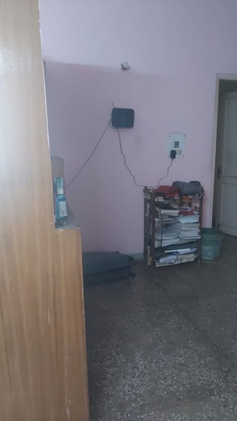 undefined, mayur vihar 2.5 Bedroom 850 Sq.Ft. Builder Floor In Mayur Vihar Delhi 9776347