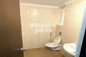 Bathroom in 2 BHK Apartment at Chingrighata – for Rent