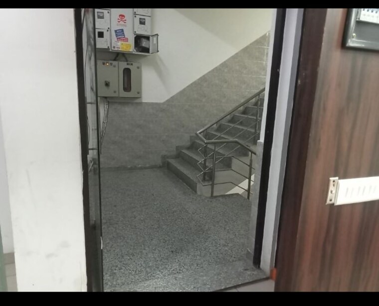 undefined, sector 63 Commercial Office Space in IT/SEZ 556 Sq.Ft. In Sector 63 Noida 9776424