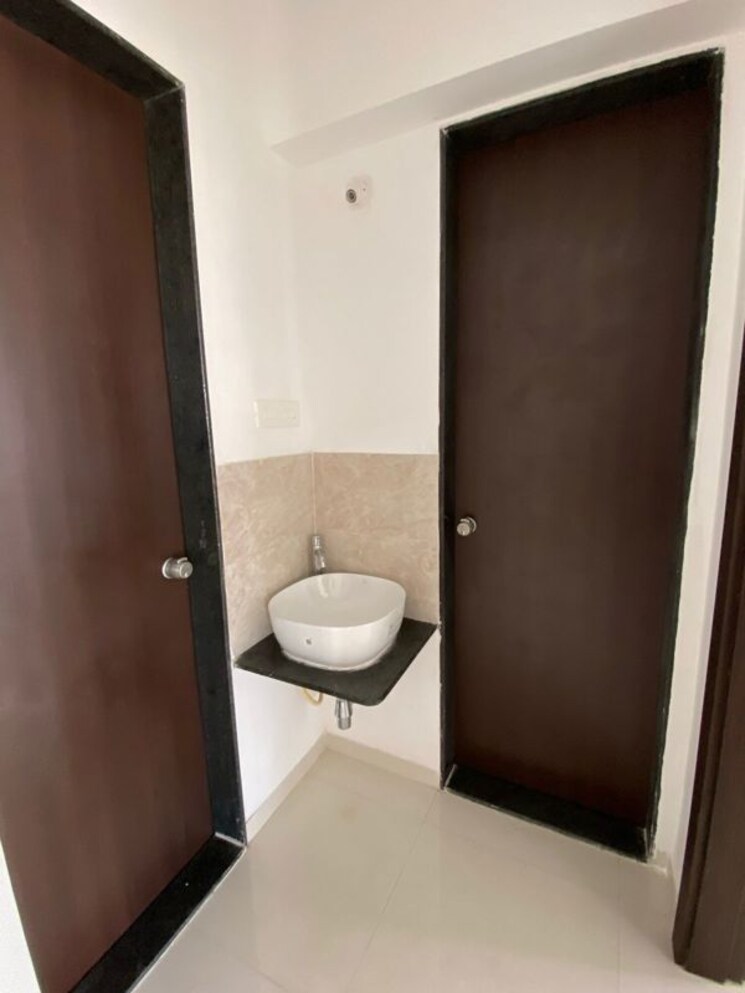 Bathroom, dainamic-grandeur 1 Bedroom 650 Sq.Ft. Apartment In Undri Pune 9776410