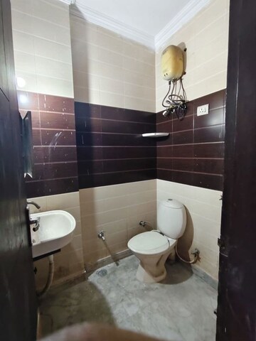 Bathroom in 2 BHK Independent House at Bhogal – for Sale