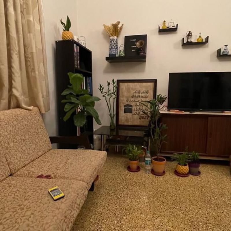 2 BHK Apartment For Sale in Colaba