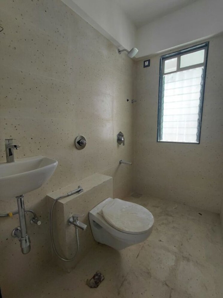 Bathroom, happy-home-nehaj-apartment 2 Bedroom 700 Sq.Ft. Apartment In Goregaon West Mumbai 9776657