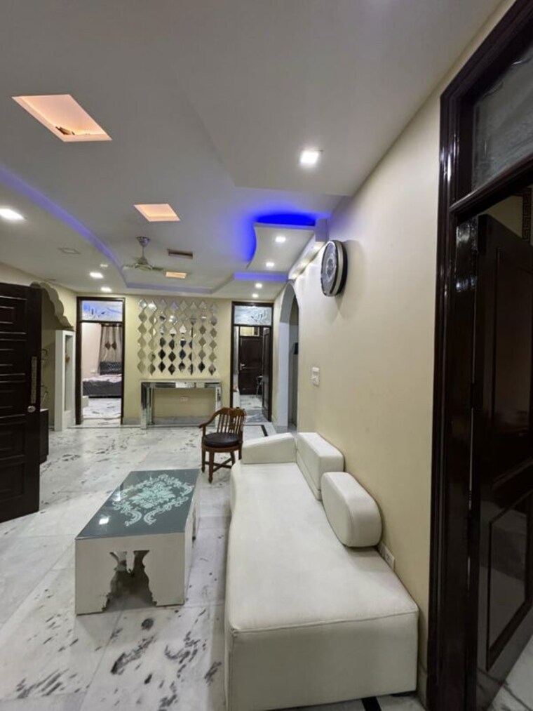 Team Area, sector 15 3.5 Bedroom 1063 Sq.Ft. Independent House In Sector 15 Panchkula 9776546