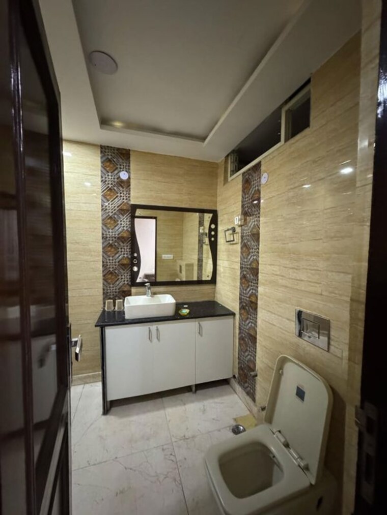 Bathroom, sector 15 3.5 Bedroom 1063 Sq.Ft. Independent House In Sector 15 Panchkula 9776546
