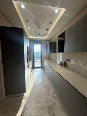 Building Lobby in 3 BHK Builder Floor at Sector 15 – for Rent