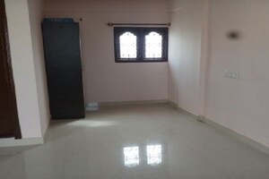 Room in Studio Builder Floor at Btm Layout 1 – for Rent