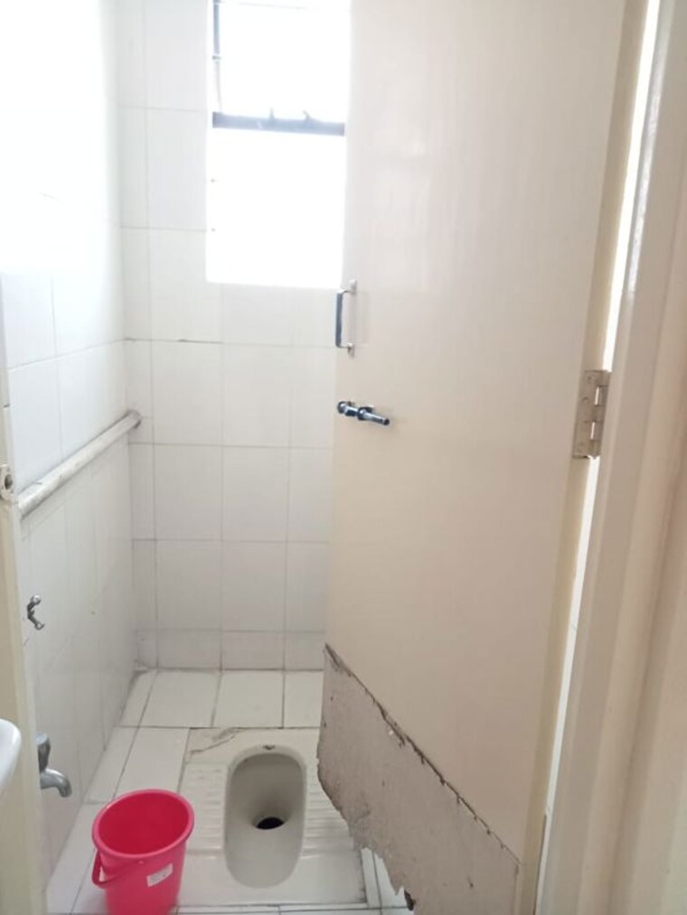 Bathroom, balaji nagar 1 Bedroom 600 Sq.Ft. Apartment In Balaji Nagar Pune 9776827