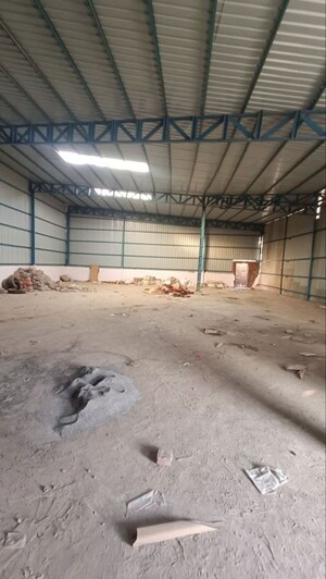  Warehouse For Rent in Pali