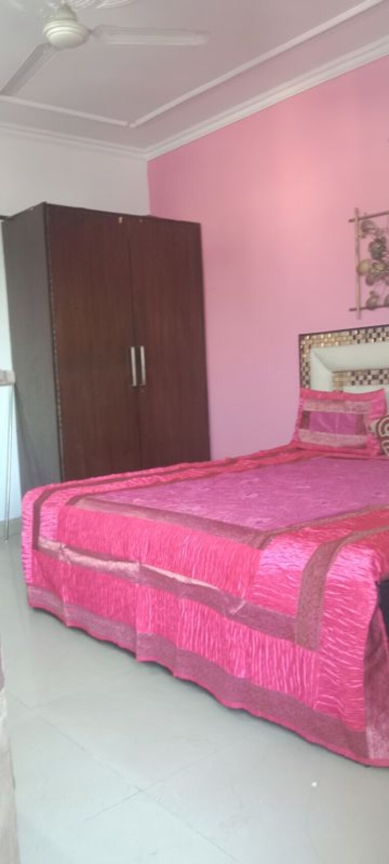 Bedroom, neb sarai 3 Bedroom 1400 Sq.Ft. Builder Floor In Neb Sarai Delhi 9777148