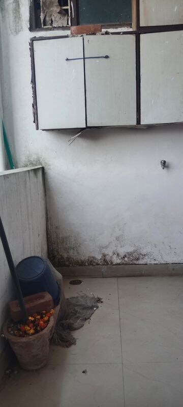 Bathroom in 3 BHK Builder Floor at Neb Sarai – for Rent