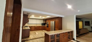 Living Room in 4 BHK Apartment at Cunningham Road – for Rent