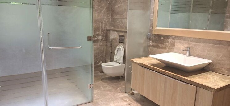 Bathroom, cunningham road 4 Bedroom 8000 Sq.Ft. Apartment In Cunningham Road Bangalore 9777180
