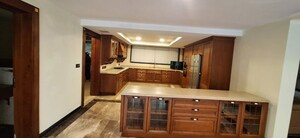 Living Room in 4 BHK Apartment at Cunningham Road – for Rent