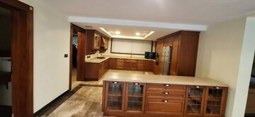 Living Room in 4 BHK Apartment at Cunningham Road – for Rent