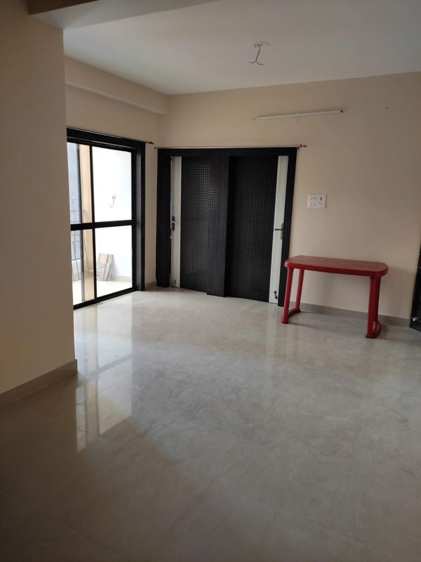 2 BHK Apartment For Rent in Kathal More Road