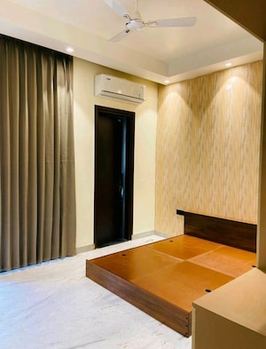 Bedroom in 3.5 BHK Apartment at Galaxy North Avenue ll, Gaur City 2 – for Rent