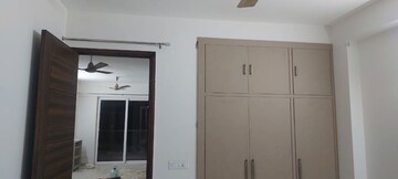 Furnished Amenities in 2.5 BHK Apartment at Smart World Gems, Sector 89 – for Rent