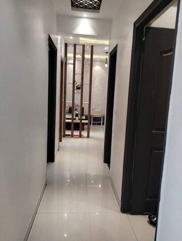 Building Lobby in 2.5 BHK Apartment at RG Luxury Homes, Sector 16b Greater Noida – for Rent