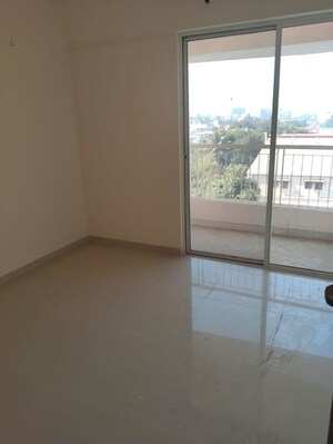 Room in 2 BHK Apartment at Rahul Sai Ramdas, Manjri Budruk – for Rent