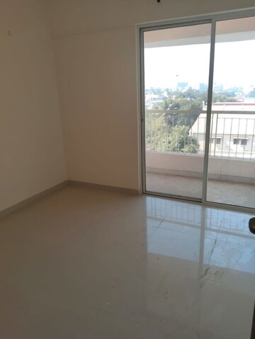 Room in 2 BHK Apartment at Rahul Sai Ramdas, Manjri Budruk – for Rent