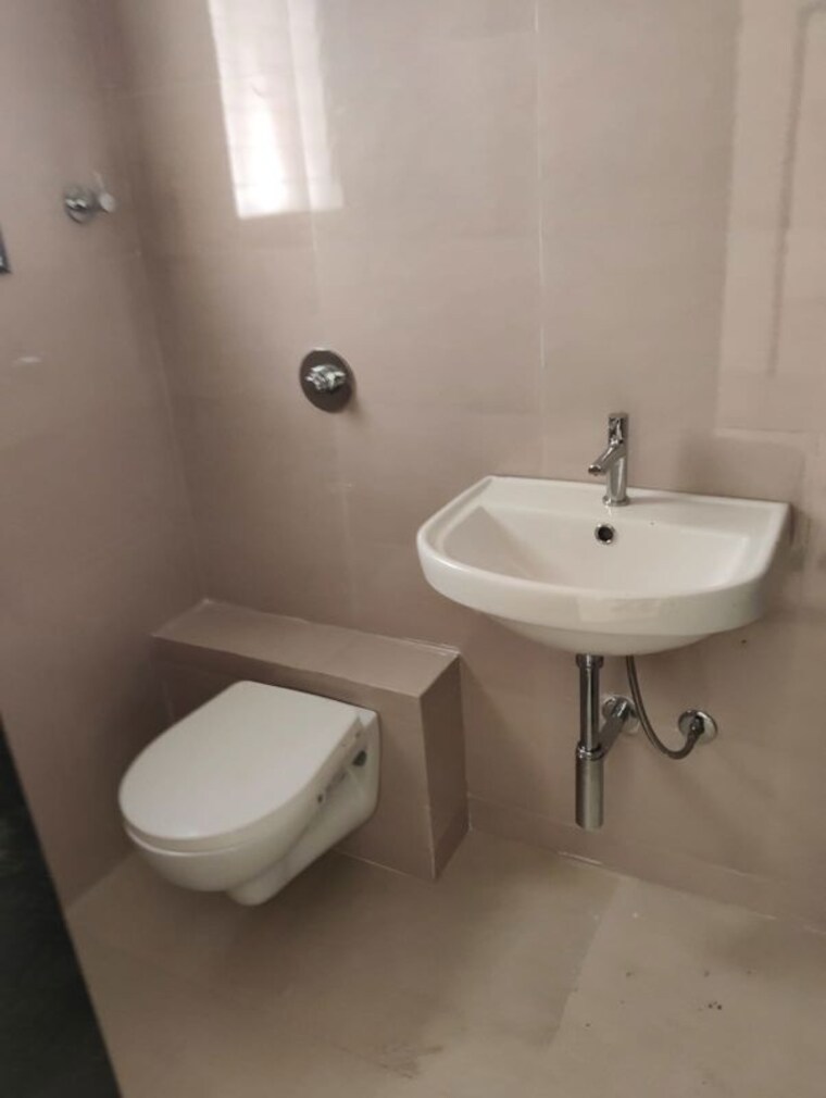 Bathroom, rahul-sai-ramdas 2 Bedroom 566 Sq.Ft. Apartment In Manjri Budruk Pune 9777361