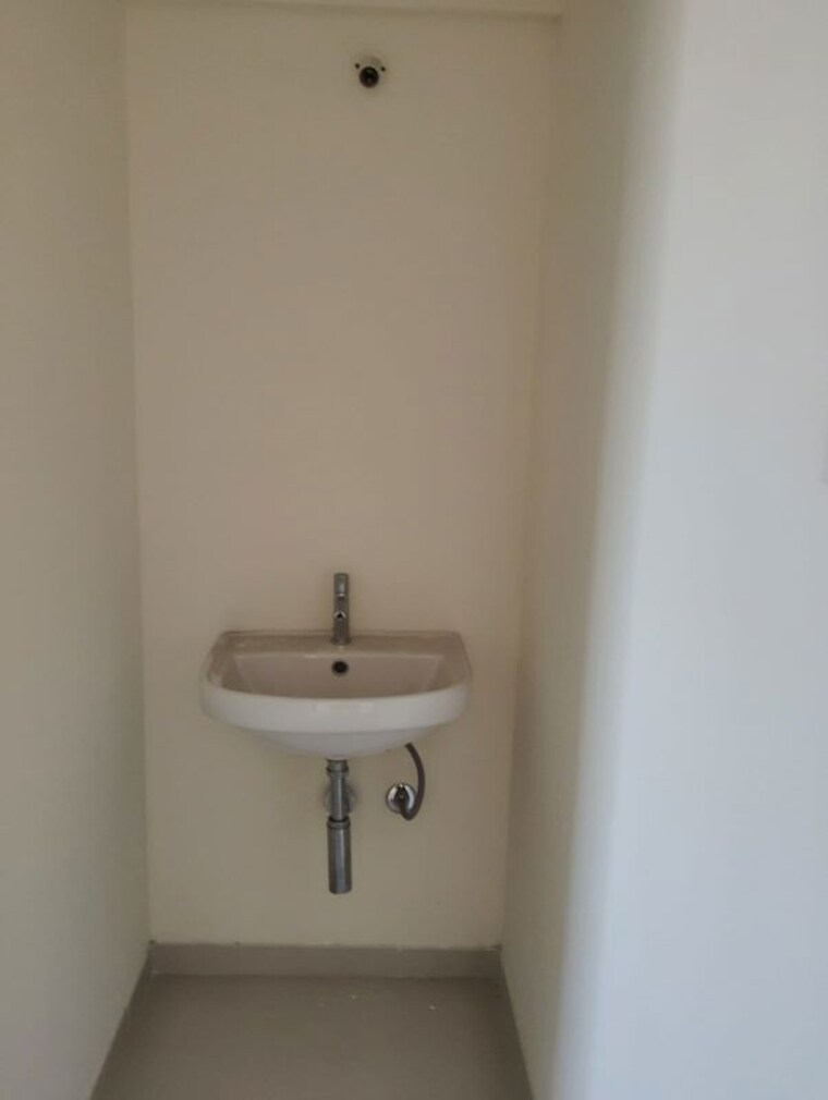 Bathroom, rahul-sai-ramdas 2 Bedroom 566 Sq.Ft. Apartment In Manjri Budruk Pune 9777361