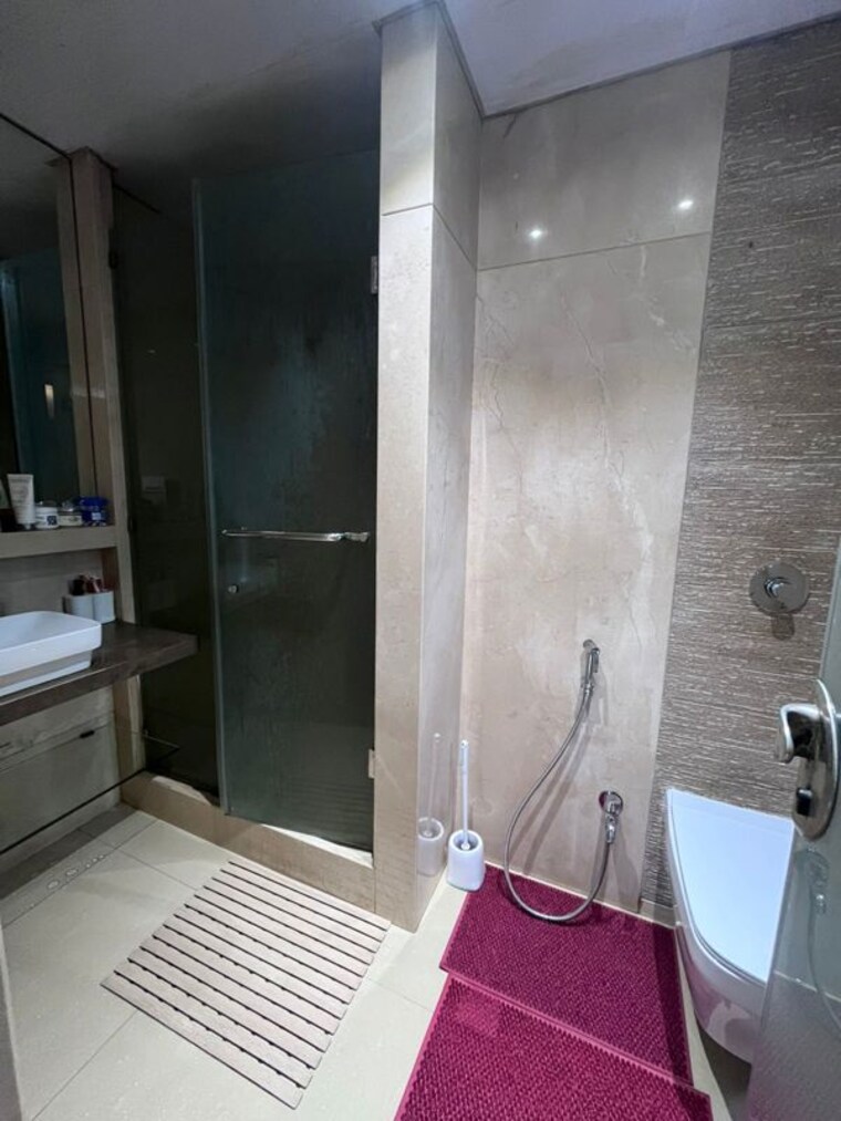 Bathroom, highland-park-andheri-west 6 Bedroom 3000 Sq.Ft. Apartment In Andheri West Mumbai 9777477