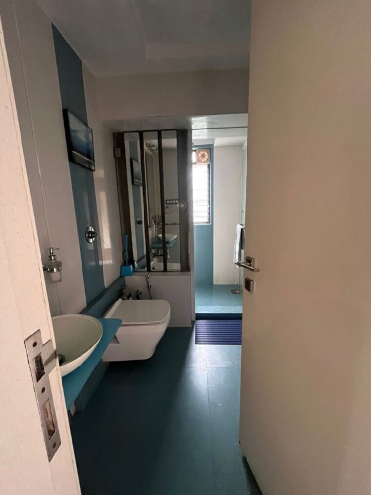 Attached Bathroom, highland-park-andheri-west 6 Bedroom 3000 Sq.Ft. Apartment In Andheri West Mumbai 9777477