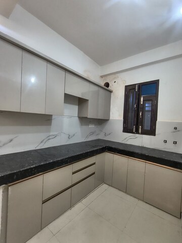 Kitchen in 4 BHK Builder Floor at Sector 73 – for Sale