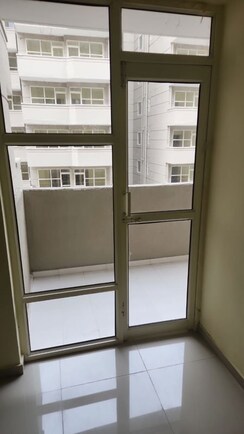 2 BHK Apartment For Sale in Pyramid Heights